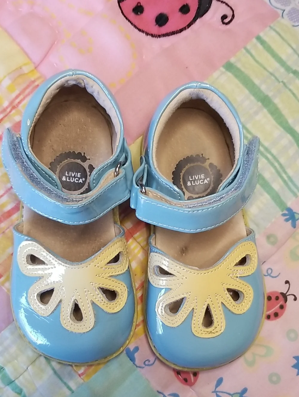 Livie & Luca Light Blue Mary Jane W/light Yellow Cutouts Size 7 Petals